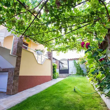 Гостевой дом Guest House Holiday Огняново