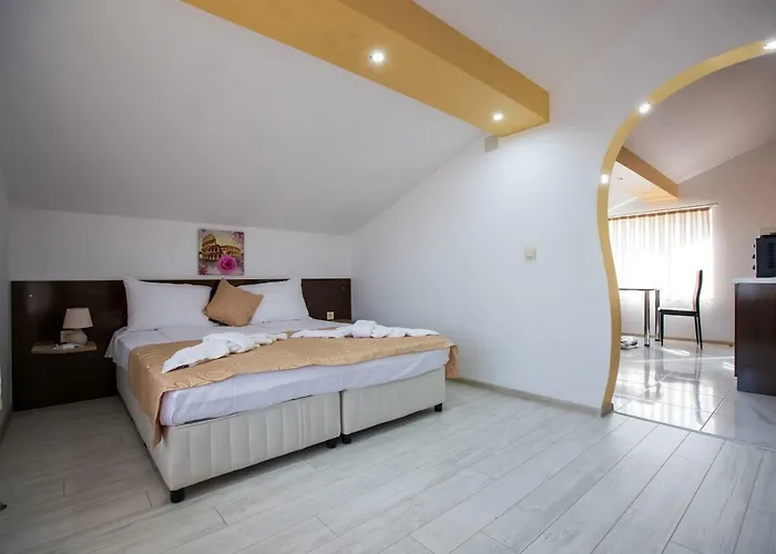 Πανσιόν Guest House Holiday *