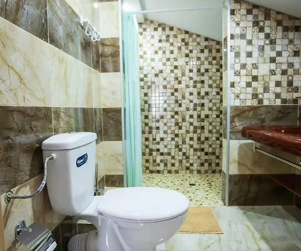 Guest House Holiday Πανσιόν *